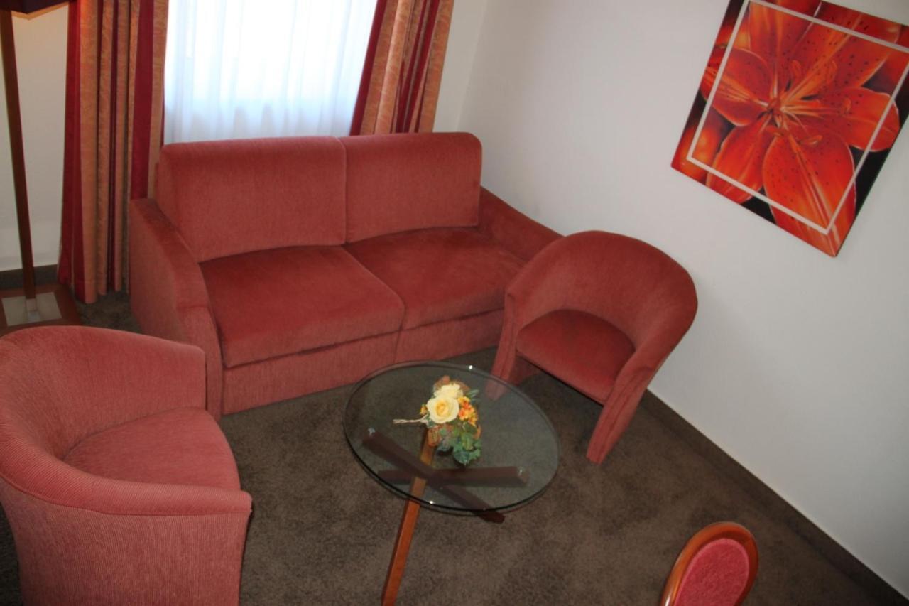 Buskes Hotel Steinfoerde Wietzendorf Стая снимка